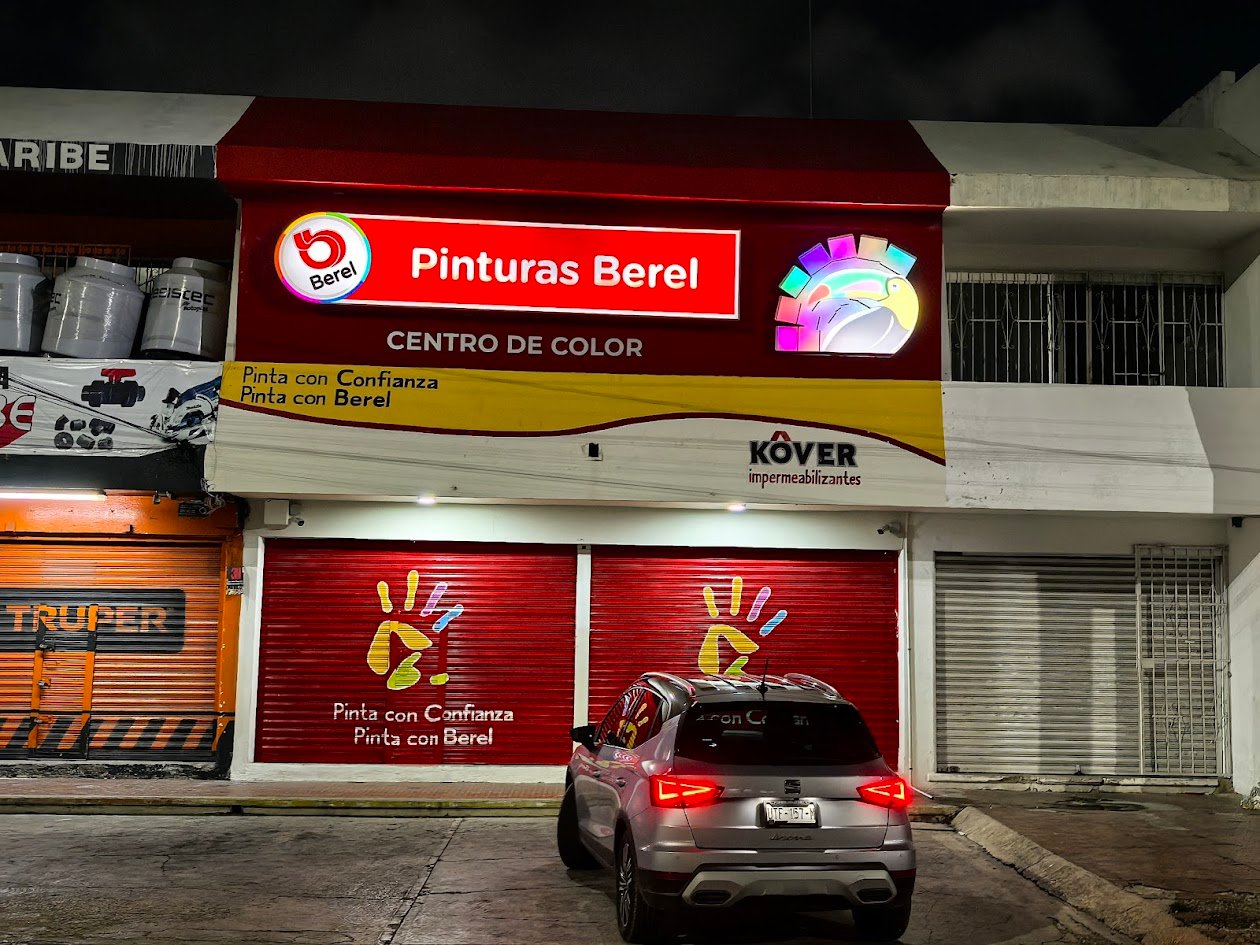 Anuncios luminosos en Cancún