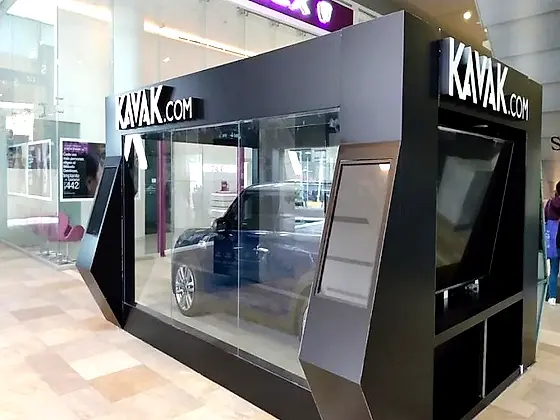 Fachada de alucobond terminada — Stand KAVAK, Ciudad de México